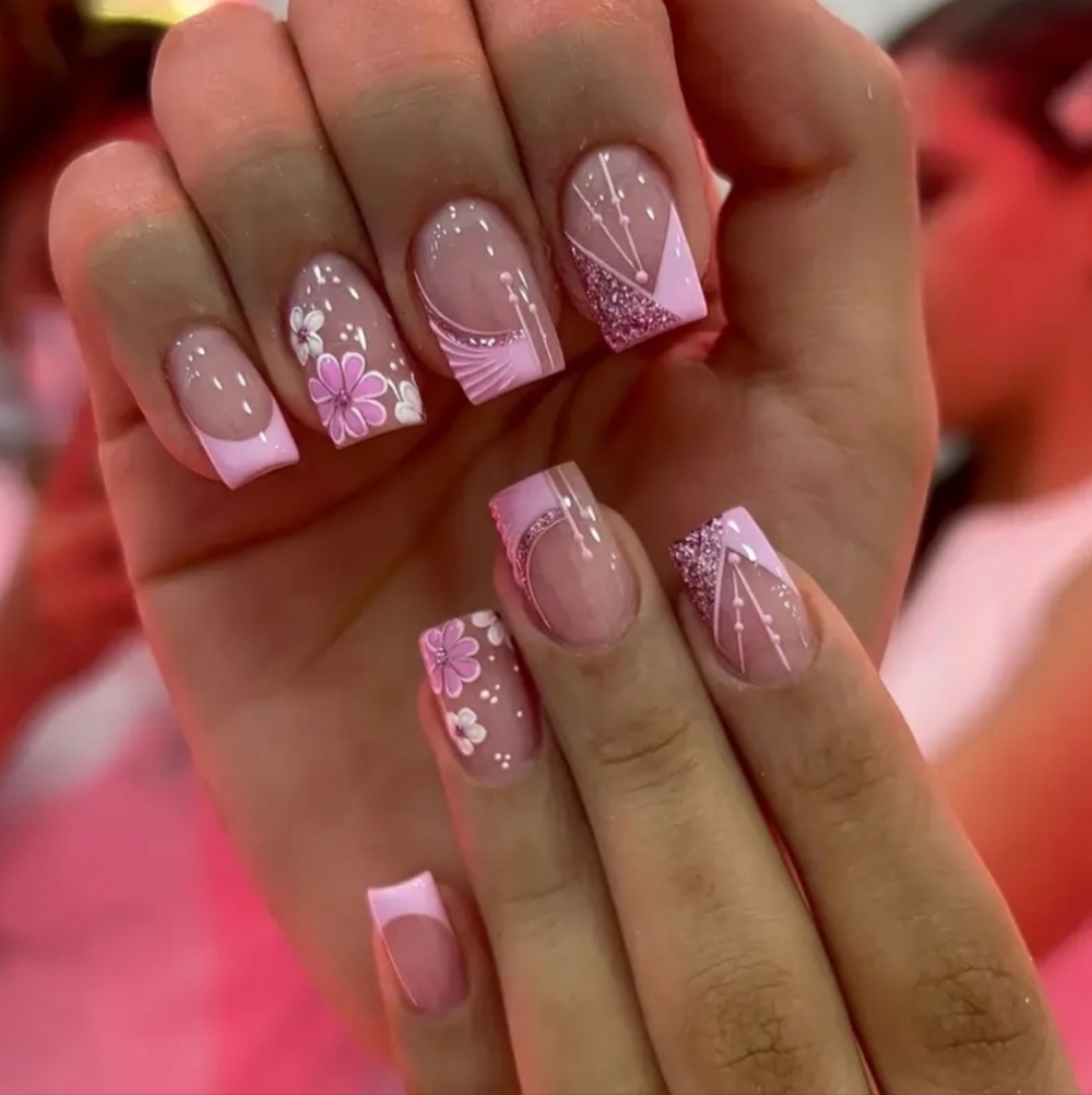 24 Pieces Fake Press On Nails